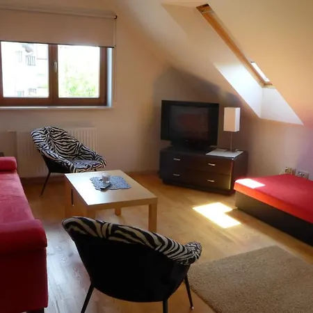 Hébergement de vacances Domek Apartamentowy Margot W Chlapowie, 700 M Od Plazy Chłapowo